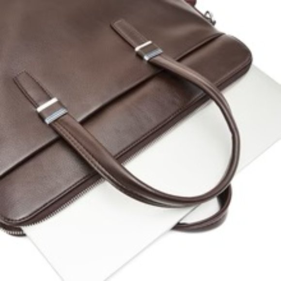 Thaynards - Vegan Leather Suave Shoulder Bag Light Brown - Picture 7 of 7